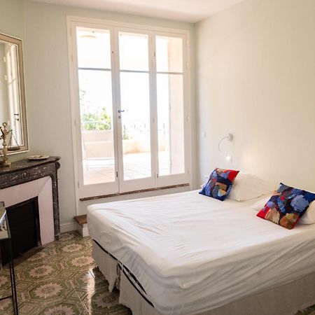 Le Chateau Des Costes Le Castellet  Exterior photo