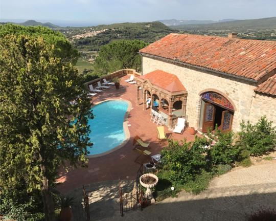 Le Chateau Des Costes Le Castellet  Exterior photo
