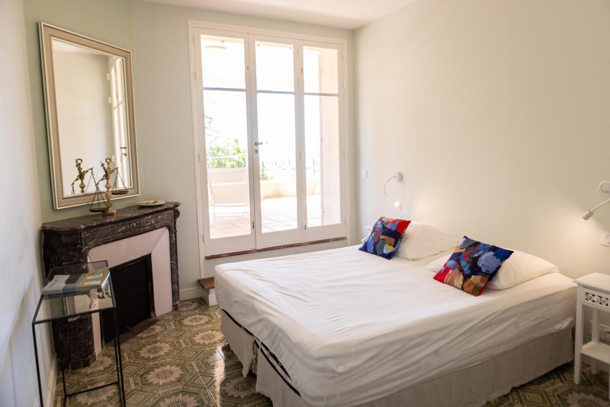 Le Chateau Des Costes Le Castellet  Exterior photo